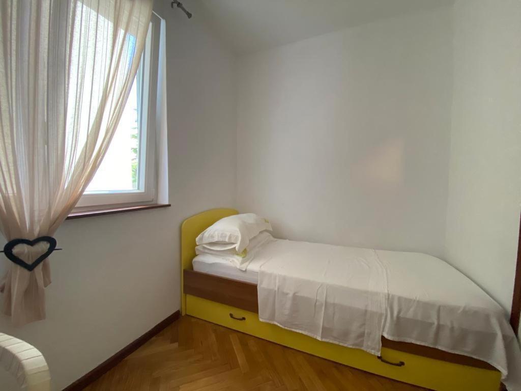 2 Bedroom Apartment/Parking/Market 斯普利特 外观 照片